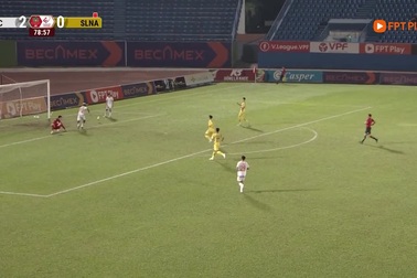 Tiến Linh lập cú đúp giúp Bình Dương hạ Sông Lam Nghệ An