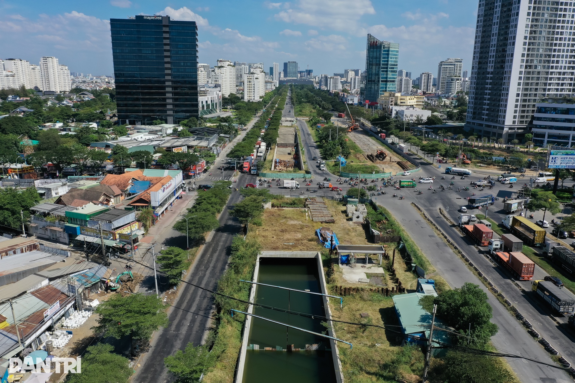 Ngổn ngang công trình xây dựng ở đại lộ phía Nam TPHCM - 2 Ngổn ngang công trình xây dựng ở đại lộ phía Nam TPHCM - 2