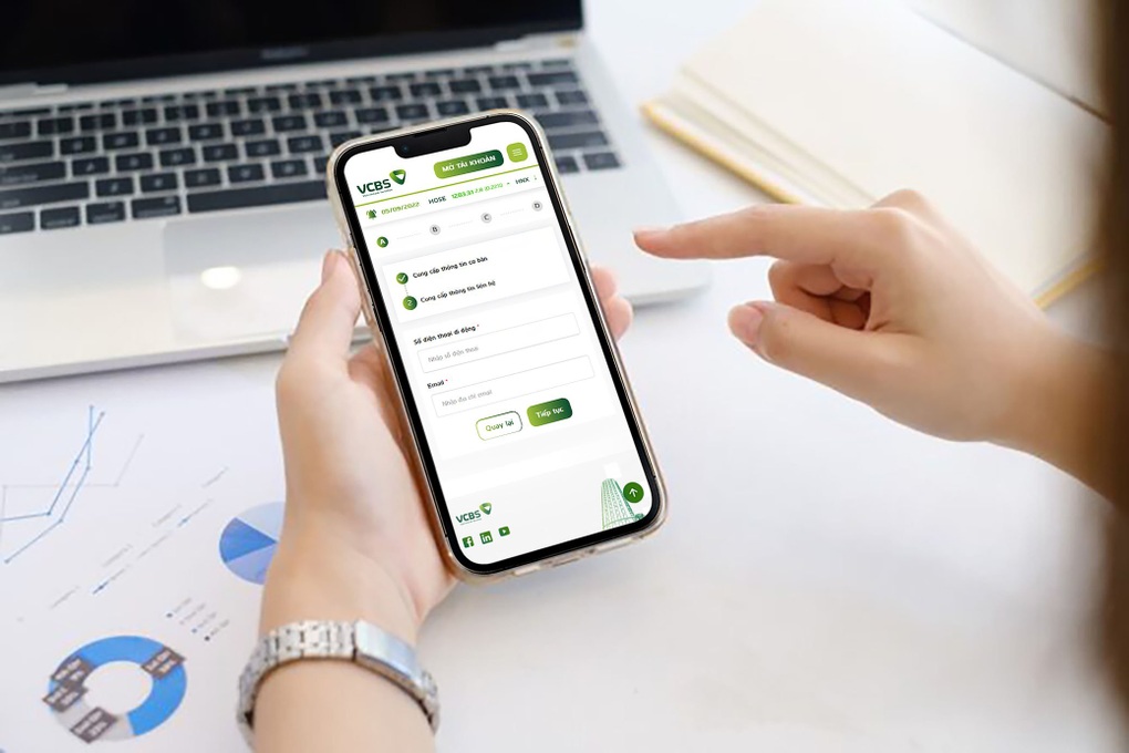 VCBS Mobile miễn phí giao dịch cho khách hàng mở tài khoản qua eKYC - 2 VCBS Mobile miễn phí giao dịch cho khách hàng mở tài khoản qua eKYC - 2