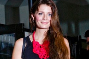 Mischa Barton giải thích lý do đi điều trị thần kinh