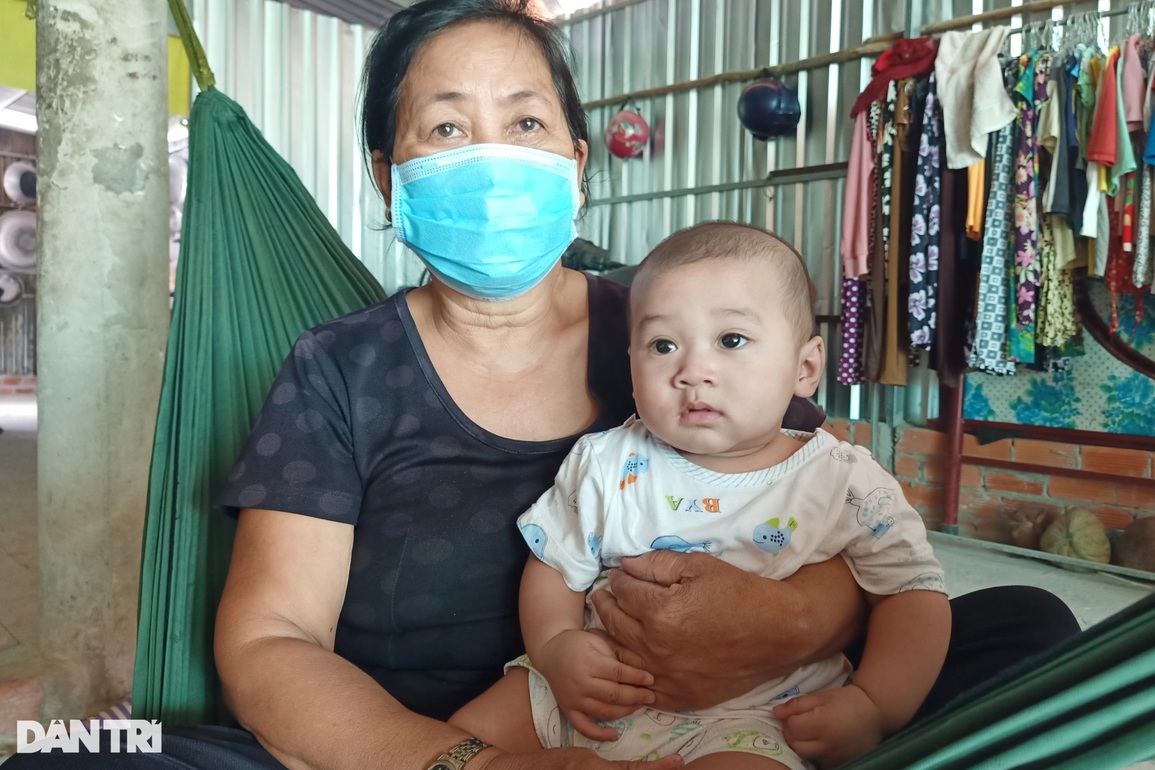 Bạn đọc Dân trí giúp 3 trẻ thơ có mẹ mất vì Covid-19 gần 390 triệu đồng - 2 Bạn đọc Dân trí giúp 3 trẻ thơ có mẹ mất vì Covid-19 gần 390 triệu đồng - 2