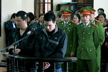 Y án nhóm côn đồ hành hung người dân Văn Giang