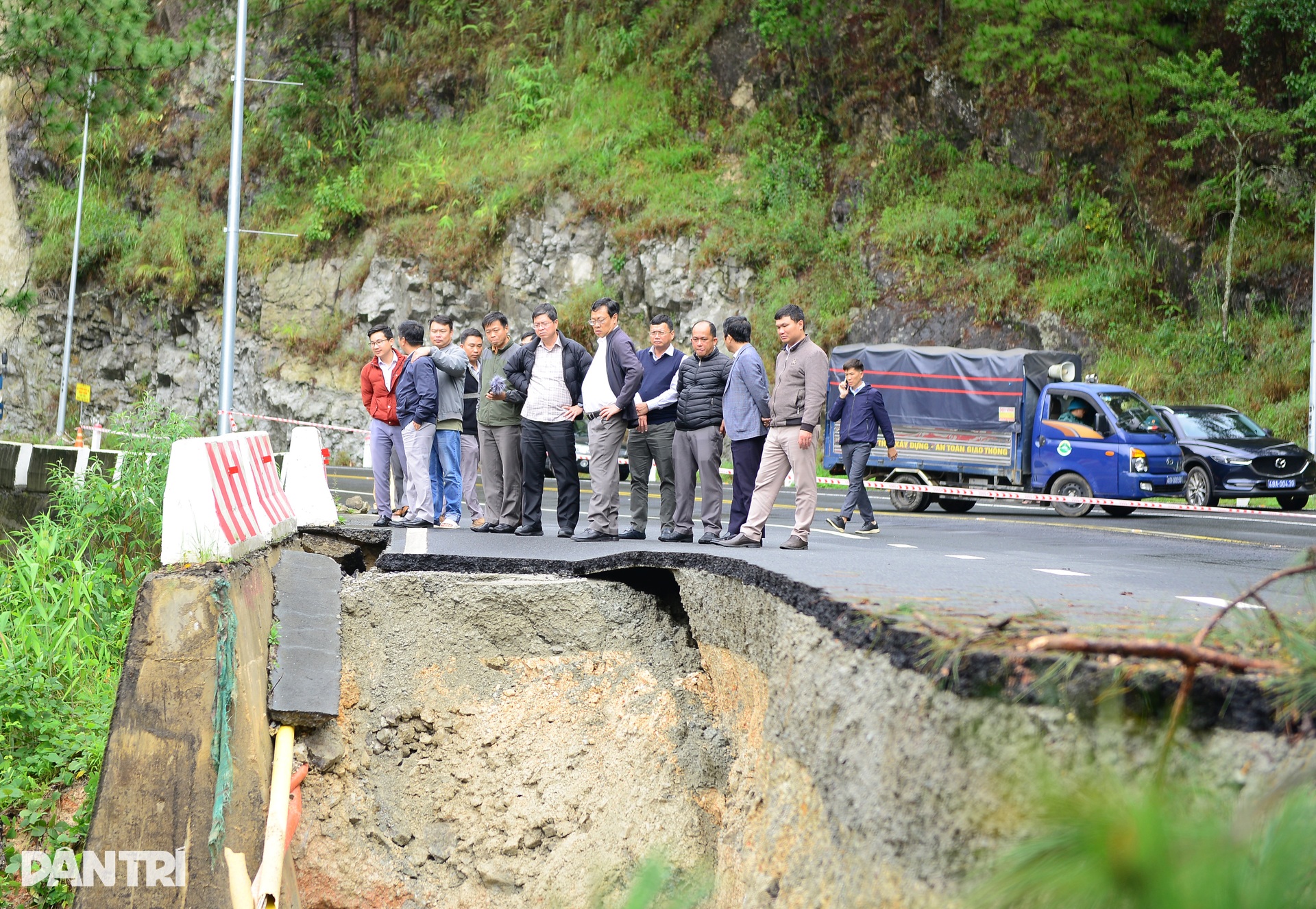 Đèo Prenn nứt toác sau mưa lớn: Tuyến huyết mạch Đà Lạt - TPHCM tê liệt - 8