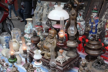 Chợ đồ cổ Hà Nội toàn đồ... giả cổ 
