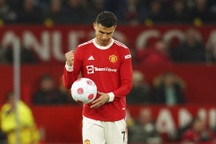 Man Utd đưa ra đề nghị bất ngờ với Ronaldo