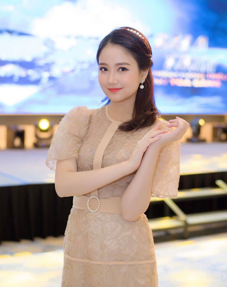 Bạn trẻ Việt nguyện ước điều gì trong thời khắc năm mới đã sang? - 1 Bạn trẻ Việt nguyện ước điều gì trong thời khắc năm mới đã sang? - 1