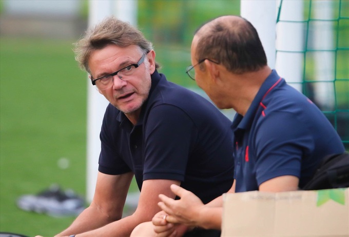 HLV Philippe Troussier bất ngờ chia tay Việt Nam - Ảnh 2.