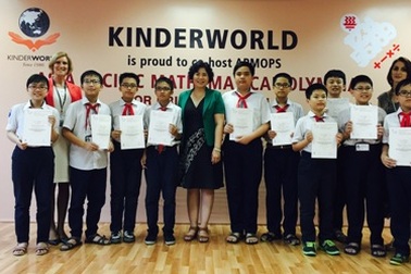 10 học sinh lớp 6 trường Hà Nội - Amsterdam tham dự Olympic Toán học APMOPS