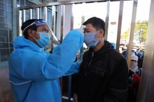 Thiếu trách nhiệm trong chỉ đạo tiêm vaccine, Chủ tịch xã bị tạm đình chỉ