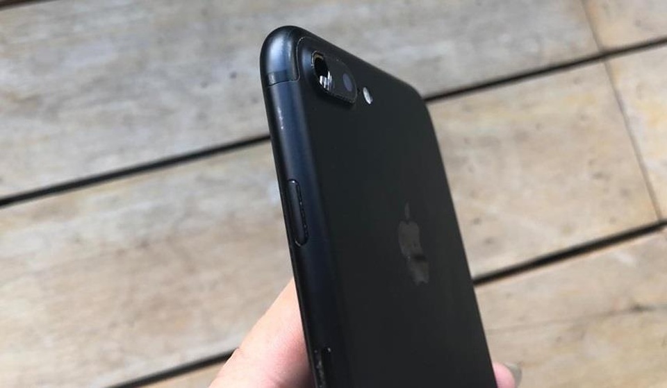 Thị trường iPhone xách tay tại Việt Nam có quá nhiều rác - 1 Thị trường iPhone xách tay tại Việt Nam có quá nhiều rác - 1