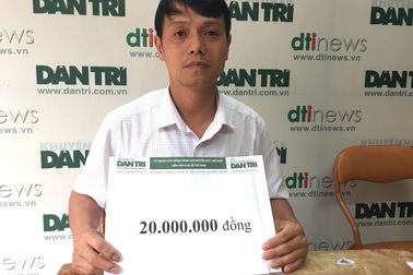 Bạn đọc Dân trí tiếp tục giúp đỡ 20 triệu đồng đến với cậu bé mồ côi cha mẹ