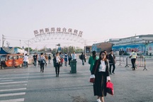 "Thủ phủ" iPhone tại Trung Quốc sa thải 50.000 công nhân