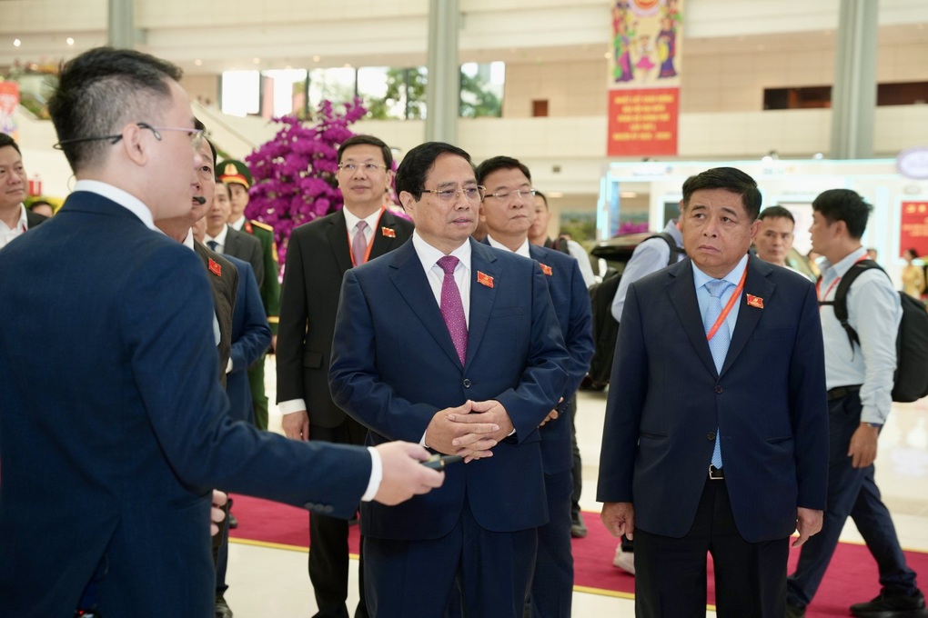 A nemzeti digitális gazdaság előmozdítása a vietnami blokklánc hálózattal - 1 Thúc đẩy nền kinh tế số quốc gia với mạng Blockchain Việt Nam - 1