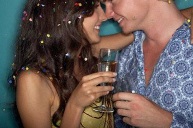 Vợ chồng trẻ “tổng kết cuối năm”