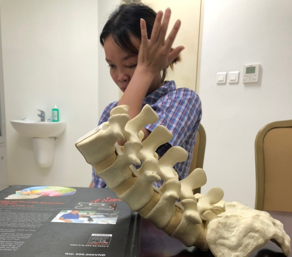 Xót thương cô gái dân tộc Thái suốt 10 năm sống chung với khối u khổng lồ - 5 Xót thương cô gái dân tộc Thái suốt 10 năm sống chung với khối u khổng lồ - 5