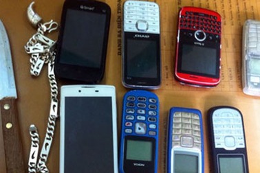 Khởi tố nhóm cướp dùng dao nhọn cướp tài sản của công nhân