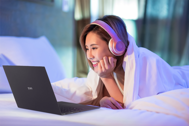 "Di động hóa" laptop - mở ra cả thế giới chỉ với 1kg trên vai!