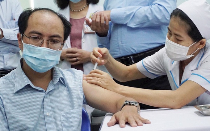 Hà Nội ưu tiên tiêm vaccine Pfizer cho người cao tuổi, người có bệnh nền