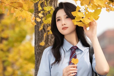 Hoa khôi ĐHQG Hà Nội và suất học bổng toàn phần từ hai trường ĐH Trung Quốc