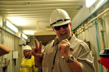 Hàng tấn vàng ròng bị đào bán ra nước ngoài