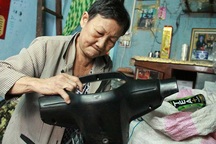 Chuyện đời bà Út ve chai