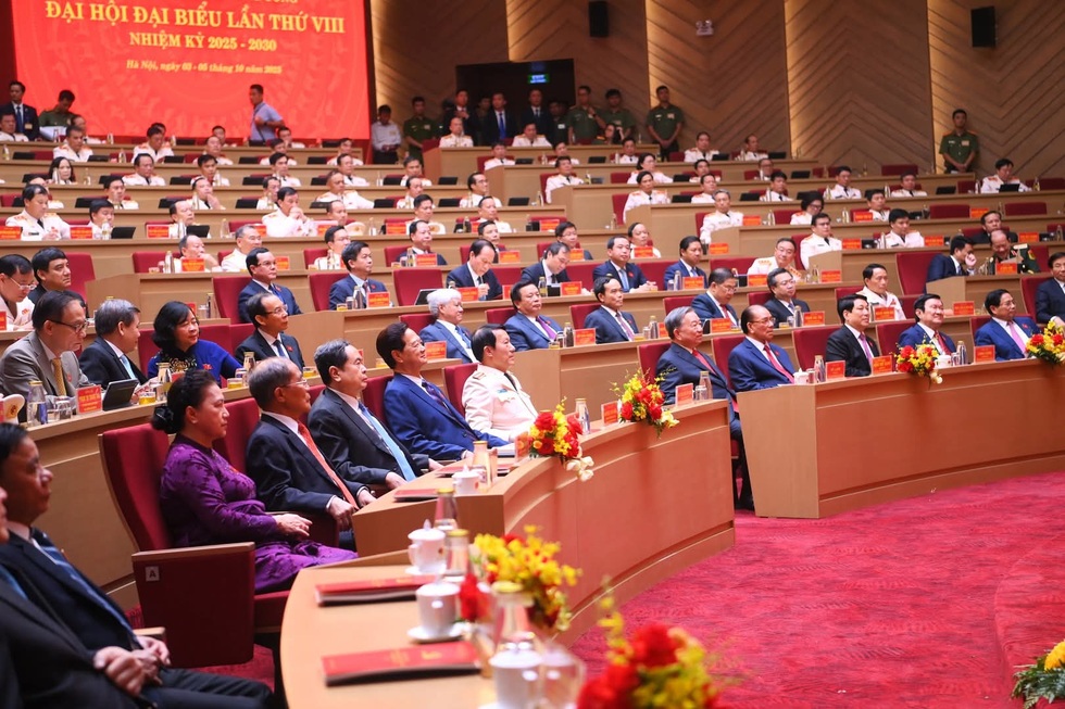 Công an nhân dân phải dám nghĩ, dám làm, dám chịu trách nhiệm, dám hy sinh - 1 Công an nhân dân phải dám nghĩ, dám làm, dám chịu trách nhiệm, dám hy sinh - 1