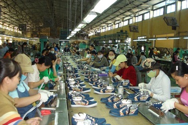 “Tắc” đường về ăn Tết 