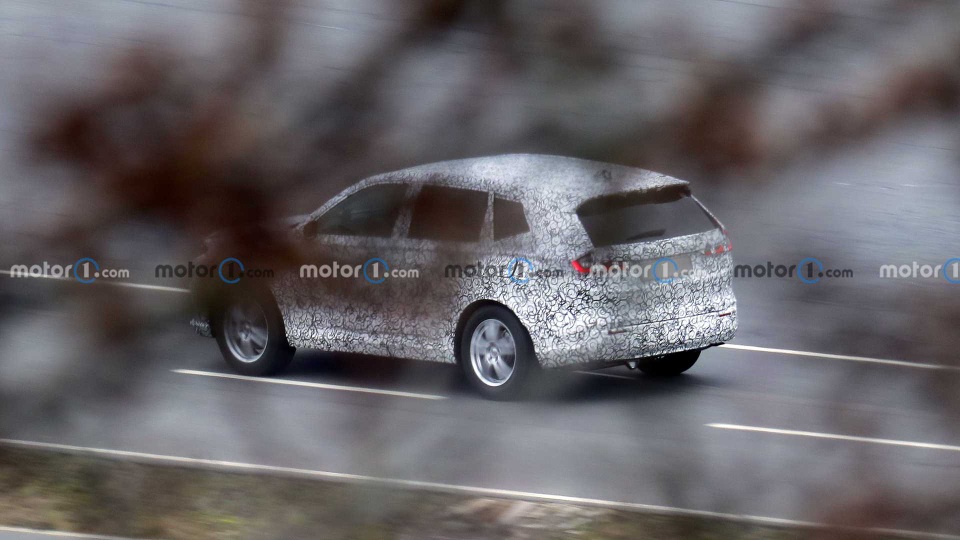 Honda CR-V thế hệ mới 2023 lần đầu tiên xuất hiện trên đường thử - 9