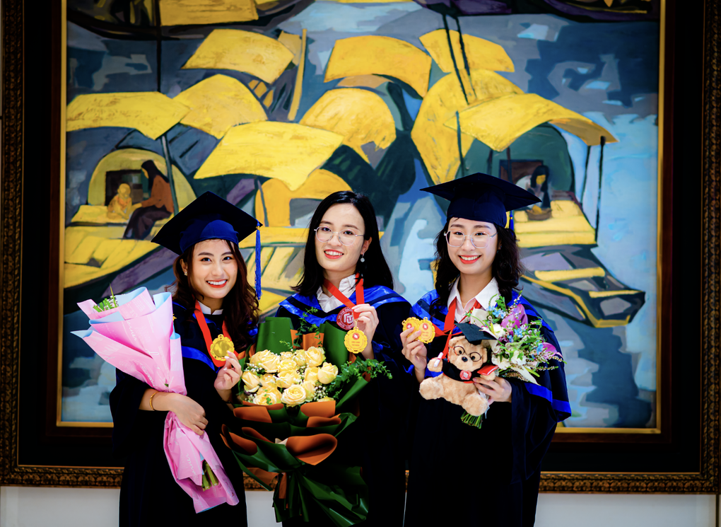 Điểm GPA tuyệt đối 4.0/4.0, thủ khoa Ngoại thương học không quá 10 giờ tối - 5 Điểm GPA tuyệt đối 4.0/4.0, thủ khoa Ngoại thương học không quá 10 giờ tối - 5