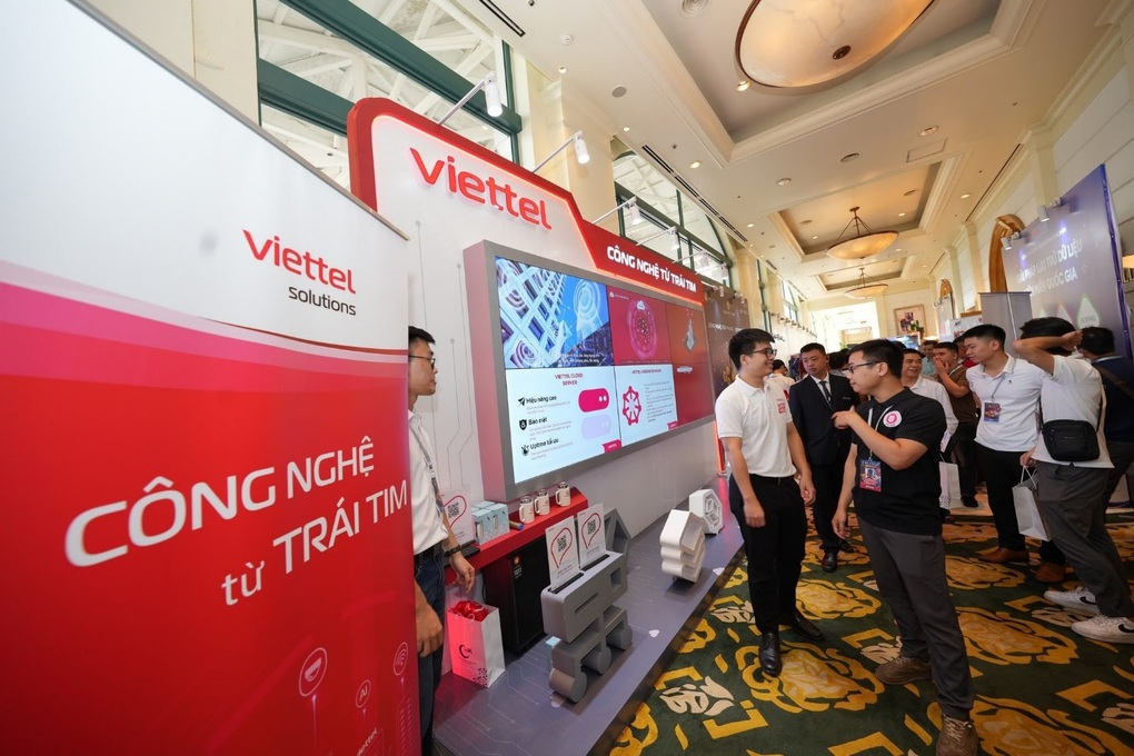 Phó tổng giám đốc Viettel Solutions chia sẻ những đóng góp của chiến lược công nghệ mở - 2 Phó tổng giám đốc Viettel Solutions chia sẻ những đóng góp của chiến lược công nghệ mở - 2