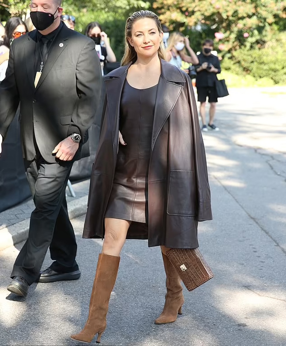 Kendall Jenner tái xuất quyến rũ tại tuần lễ thời trang New York - 9