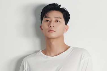 Tại sao tài tử "Tầng lớp Itaewon" Park Seo Joon bất ngờ bị chỉ trích?