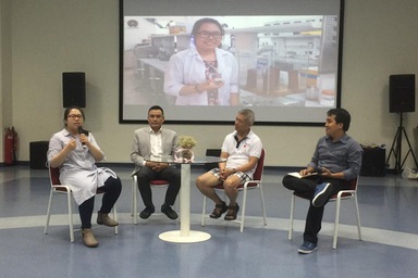 Giáo sư mặc quần đùi nói chuyện với SV: Liệu có phù hợp, hiệu quả không?