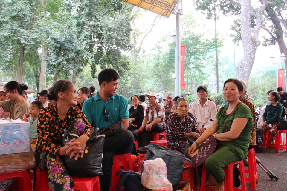 FE CREDIT hoàn thành ước nguyện “Tết đoàn viên” cho người lao động xa quê - 3