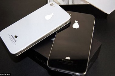 Hài hước những 'siêu phẩm' hàng nhái Trung Quốc: Dép Kine, điện thoại ‘quả lê’