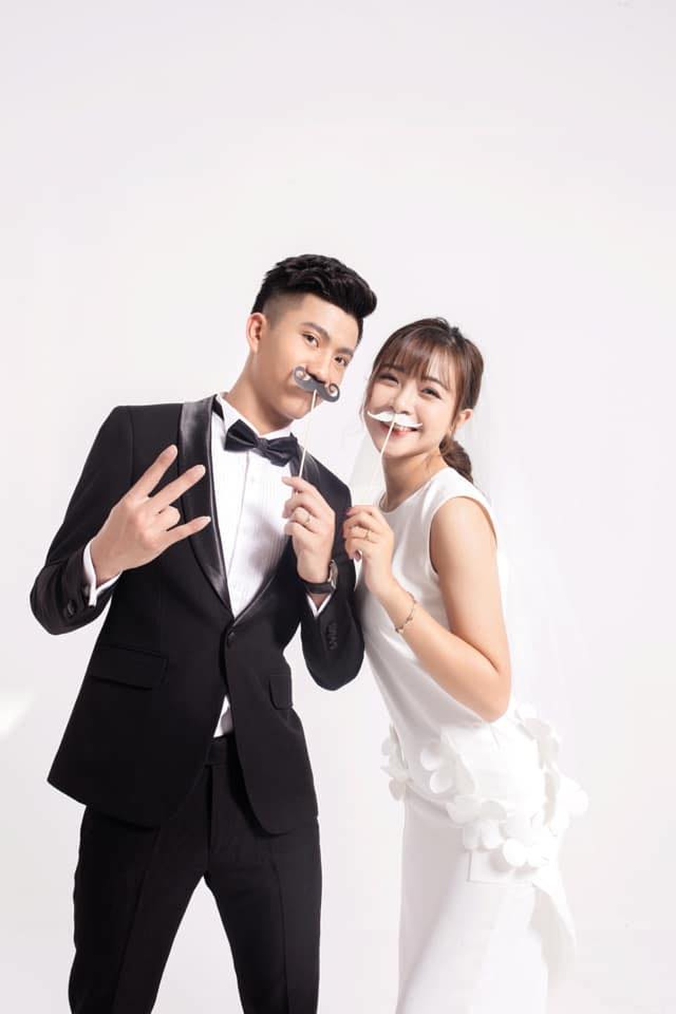 Cầu thủ Phan Văn Đức tặng bàn thắng cho vợ và con theo cách đặc biệt - 1 Cầu thủ Phan Văn Đức tặng bàn thắng cho vợ và con theo cách đặc biệt - 1