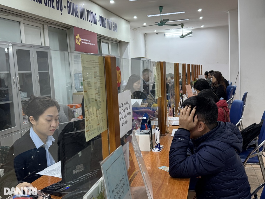 Hồ sơ chi trả bảo hiểm thất nghiệp được tiếp nhận qua Cổng dịch vụ công - 2 Hồ sơ chi trả bảo hiểm thất nghiệp được tiếp nhận qua Cổng dịch vụ công - 2