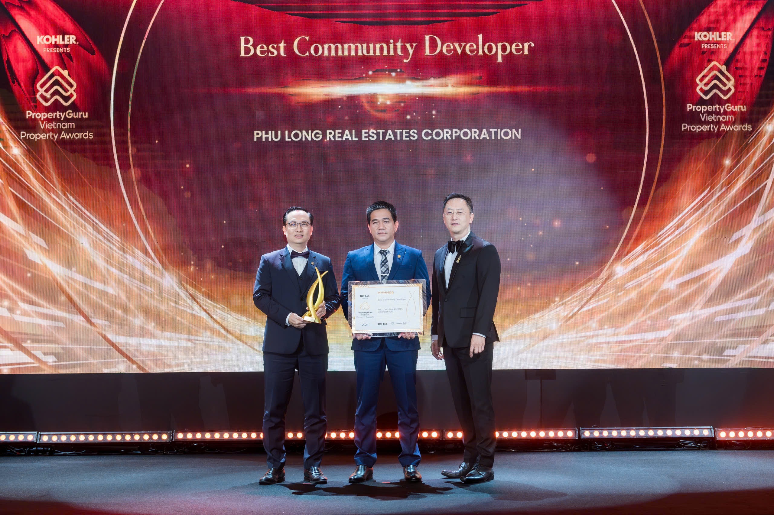 Phu Long memenangi 3 kategori di PropertyGuru Vietnam Awards 2024 - 2 Phú Long chiến thắng 3 hạng mục tại giải thưởng PropertyGuru Việt Nam 2024 - 2
