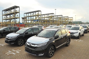 Ôtô từ Mỹ ồ ạt vào Việt Nam