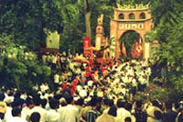 Nghỉ ngày Giỗ Tổ Hùng Vương: Không thể đi “tắt” luật!