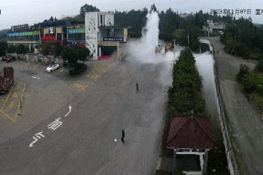 Clip "khoảnh khắc xe bồn bất ngờ bốc cháy rồi nổ như bom" gây sốc tuần qua