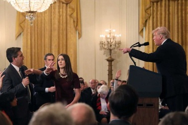 Rộ tin CNN kiện Nhà Trắng vì “cấm cửa” phóng viên