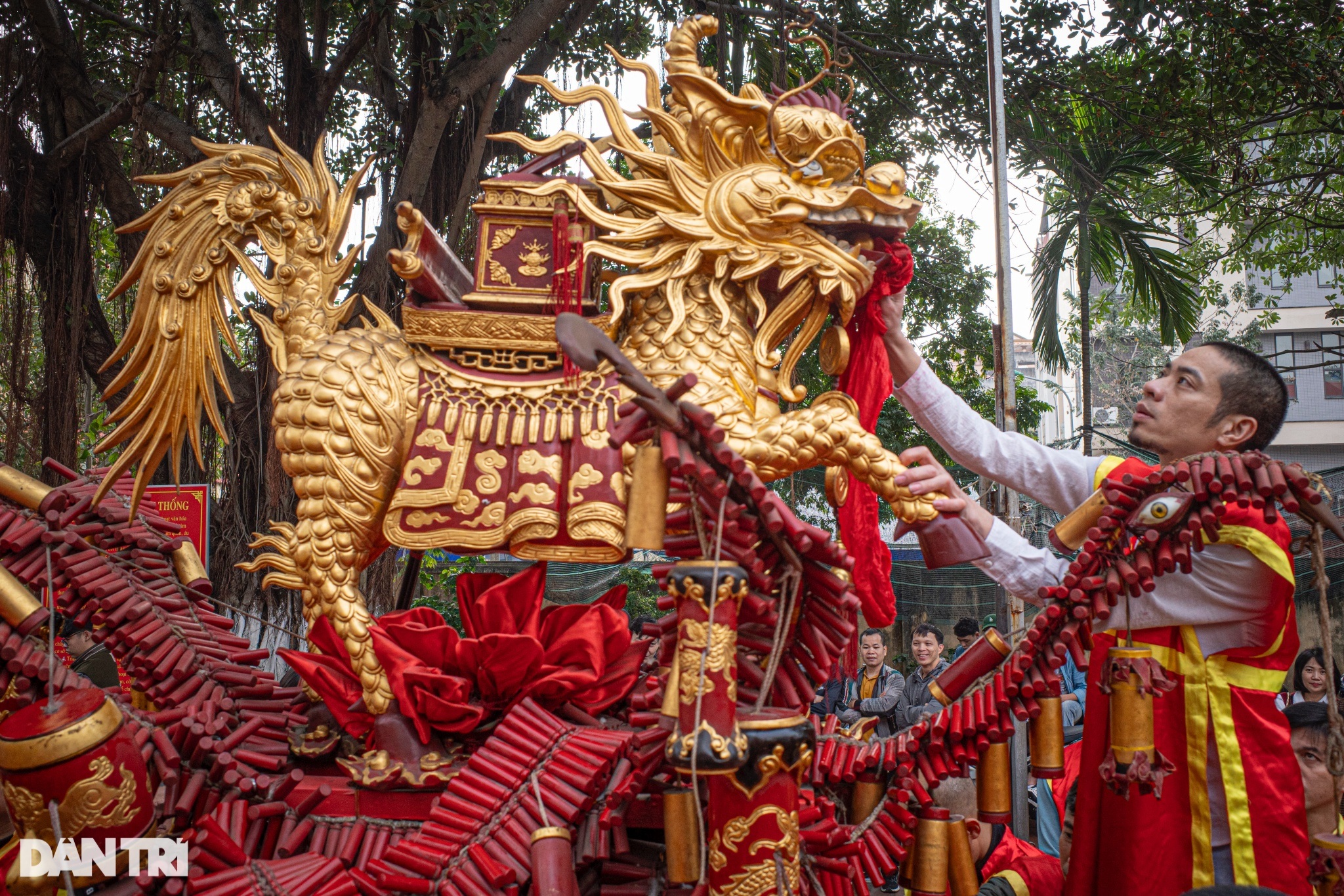 Hàng nghìn người dự lễ hội rước pháo sắc màu, sôi động nhất Bắc Ninh - 2