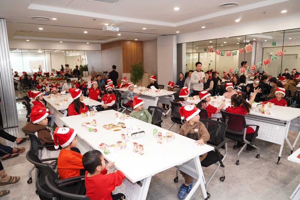 KidZania Hà Nội mang đến những nụ cười Giáng sinh đầy yêu thương - 4 KidZania Hà Nội mang đến những nụ cười Giáng sinh đầy yêu thương - 4