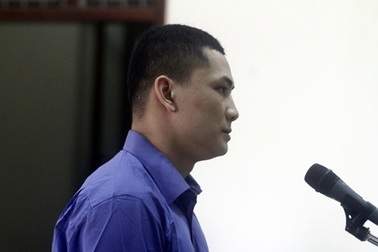 Cán bộ hải quan giúp "trùm" buôn lậu Dũng "mặt sắt" như thế nào?