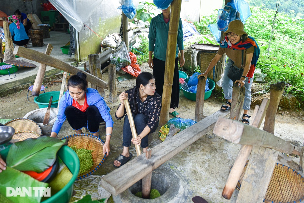 Độc đáo món rang 4 lửa, giã 10 lần của người Thái ở Tây Bắc - 8 Độc đáo món rang 4 lửa, giã 10 lần của người Thái ở Tây Bắc - 8