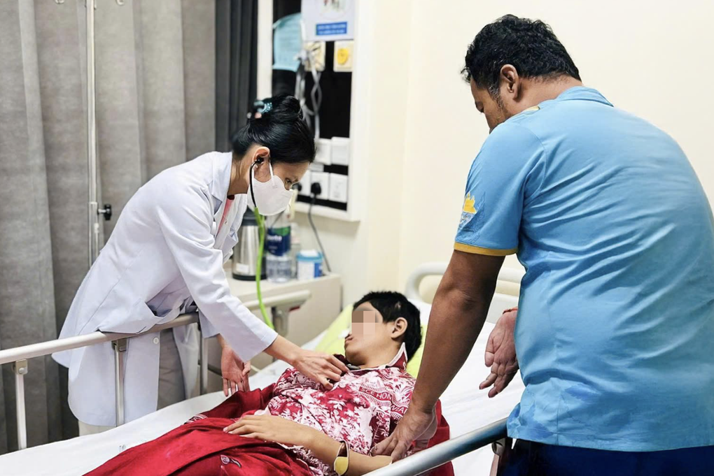 Nhiều người nhập viện vì tai nạn bất ngờ trên bàn ăn, ngoài đường - 4 Nhiều người nhập viện vì tai nạn bất ngờ trên bàn ăn, ngoài đường - 4