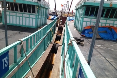 Nỗi lòng đôi tàu cá lớn nhất miền Bắc phải nằm bờ