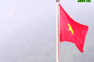 Bản làng vùng biên bị lũ cuốn trôi đã có khu tái định cư đẹp như tranh