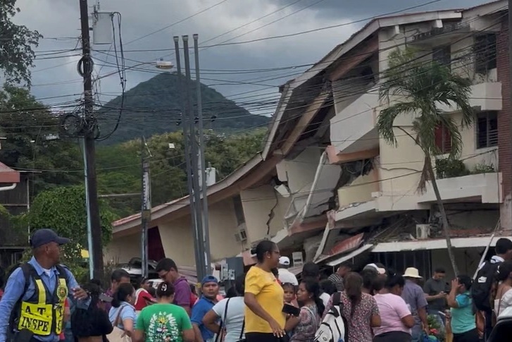 Strong earthquake shakes Panama.